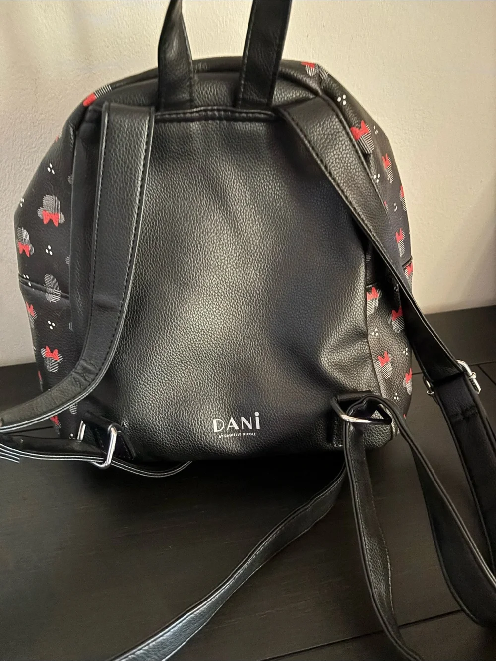 Danielle Nicole Mini backpack (Minnie Mouse)